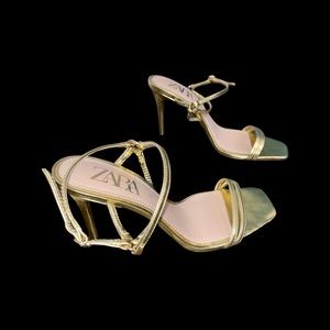 Gold sandal heels Zara size 37 (US 7) worn once!